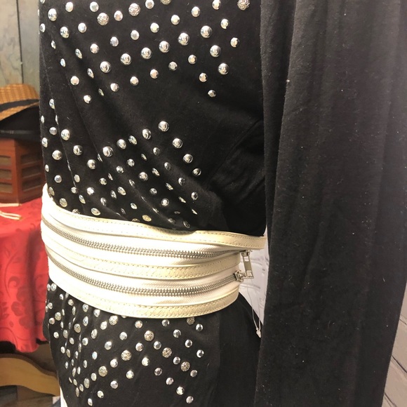 THREE BELTS TO ONE & BACK NY& CO - Picture 6 of 12